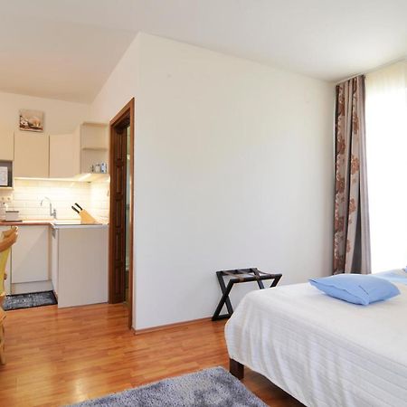 Farkas Apartman Siófok Exterior foto