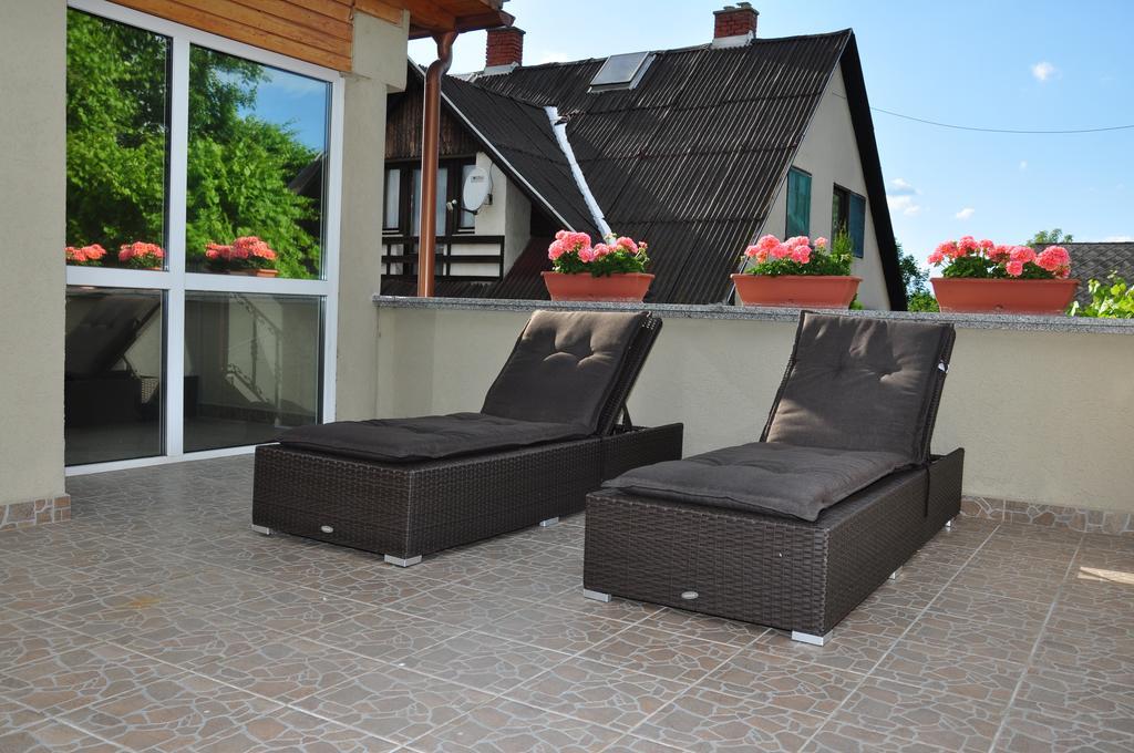 Farkas Apartman Siófok Exterior foto